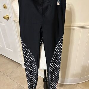 NWOT Women’s P.E Nation Black and White Star Leggings Size Medium